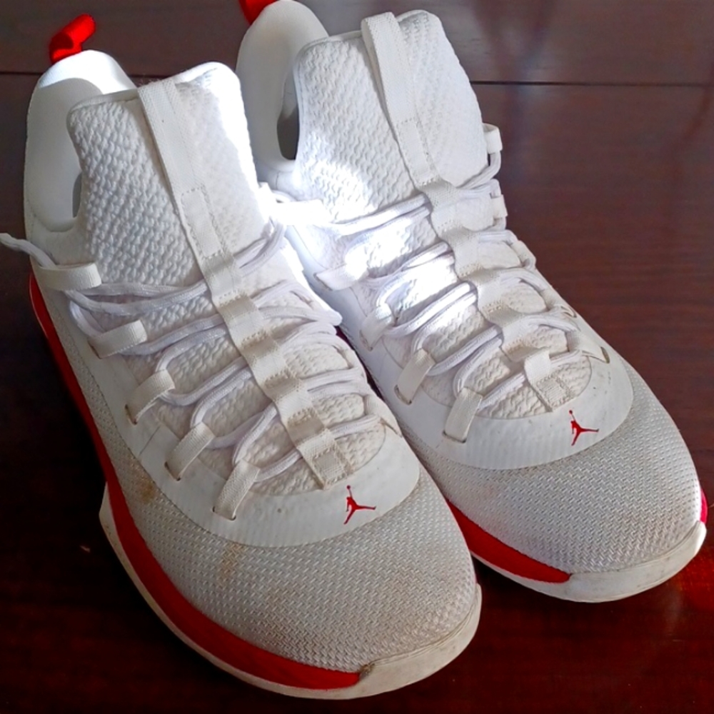 Jordan's Men Ultra Fly 2 Low